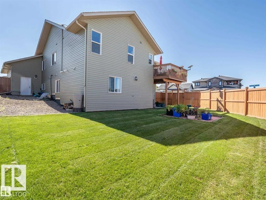 702 PHEASANT CL, Cold Lake - 6 bedroom House for sale