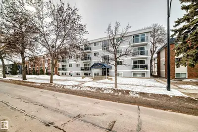 Interior photo 4 of #403 10624 123 ST NW