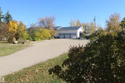 Interior photo 1 of 53021 RGE ROAD 73