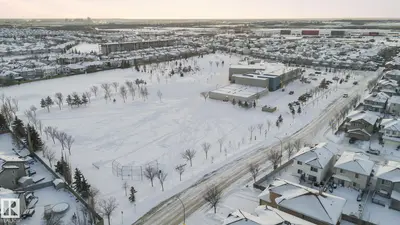 Interior photo 4 of 13608 160 AV NW