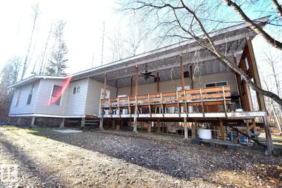 Interior photo 2 of 27, 174032 twp rd 653.7