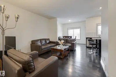 Interior photo 2 of 1717 DUMONT CR SW