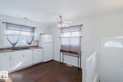 Interior photo 4 of 6707 149A AV NW