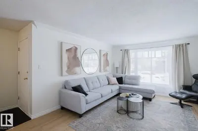Interior photo 1 of 6707 149A AV NW