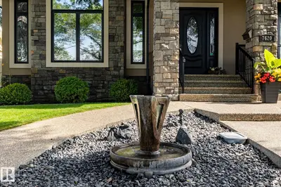Interior photo 2 of 7620 98A AV NW