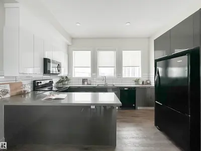 Interior photo 4 of #5 130 ELEMENT DR