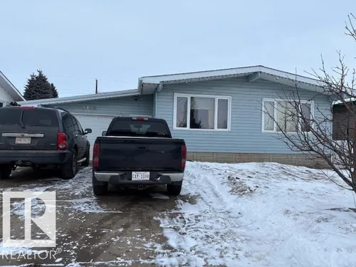5230 47 AV, Vegreville - $245,500