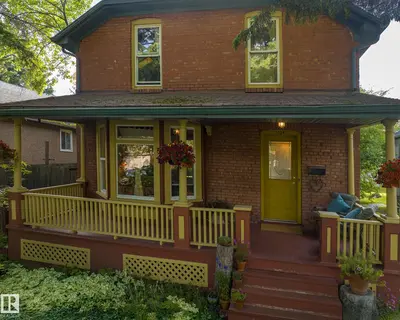 Interior photo 2 of 7024 105A ST NW