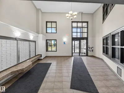 Interior photo 2 of #1111 9363 SIMPSON DR NW