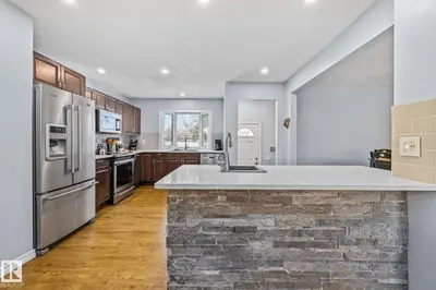Interior photo 3 of 4 GILMORE AV