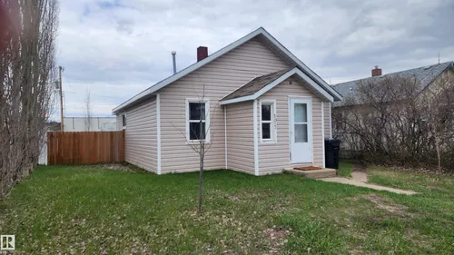 5017 51 ST, Elk Point - $129,900