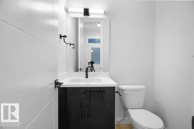 Interior photo 4 of 10663 61 AV NW