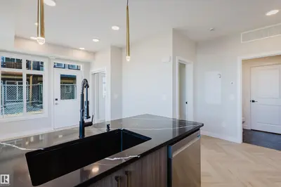 Interior photo 4 of #42 16231 19 AV SW