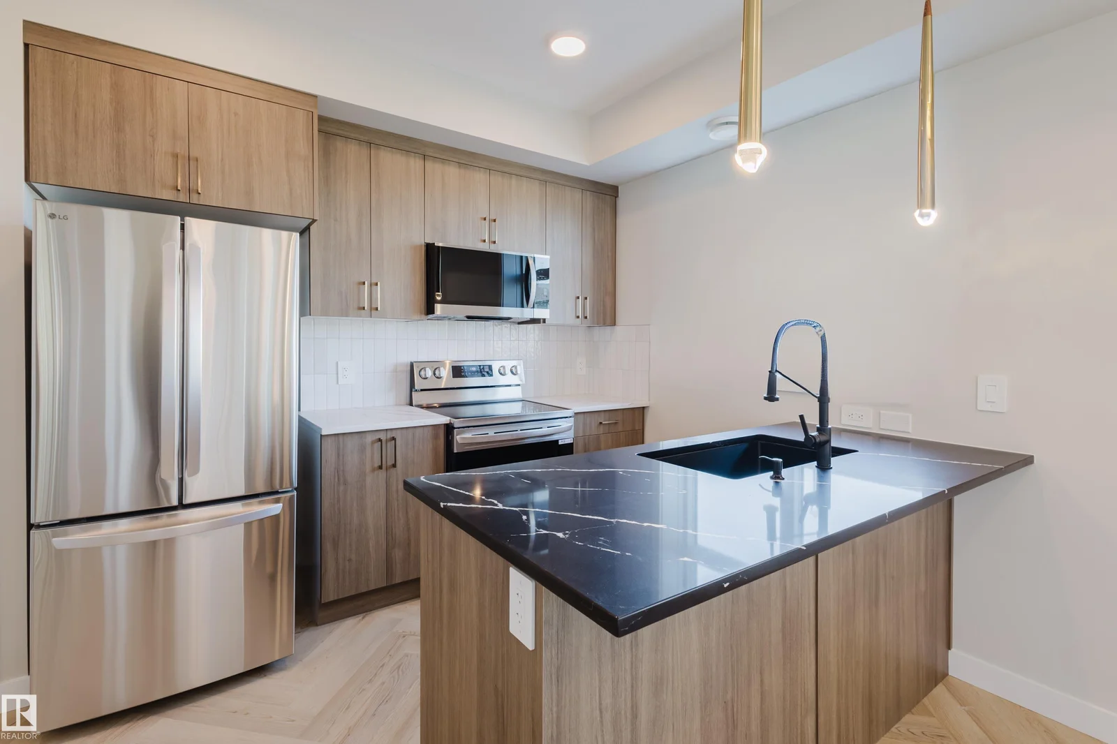 #42 16231 19 AV SW, Edmonton - 1 bedroom Townhouse for sale