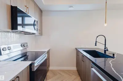 Interior photo 2 of #42 16231 19 AV SW