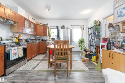 Interior photo 4 of 5222 50 ST