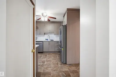 Interior photo 4 of 16049 95 AV NW