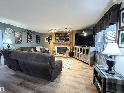 Interior photo 2 of 4222 49A ST