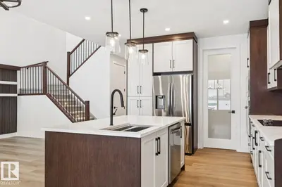 Interior photo 4 of 6269 19 ST NE