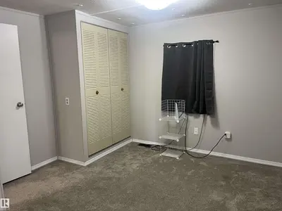 Interior photo 4 of 4720 51 Ave