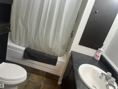 Interior photo 2 of 4720 51 Ave