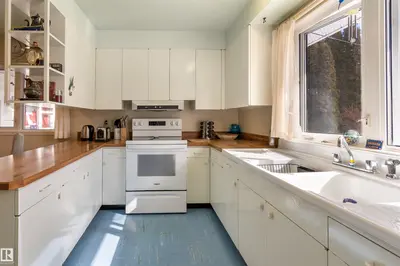 Interior photo 3 of 6909 FULTON DR NW