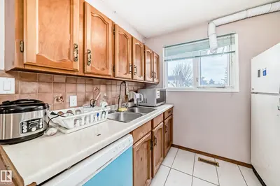 Interior photo 3 of 11393 22 AV NW