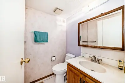 Interior photo 4 of 11393 22 AV NW