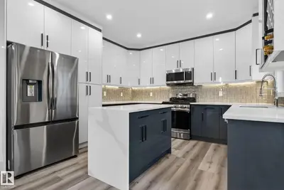 Interior photo 4 of 20 HAZELWOOD LN