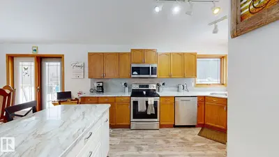 Interior photo 3 of 14 49410 Range Road 81