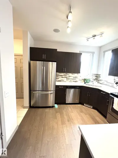 Interior photo 4 of 16464 15 AV SW