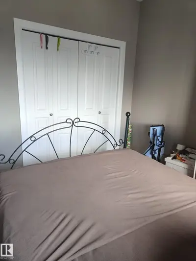 Interior photo 4 of #427 300 Palisades WY