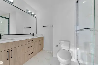 Interior photo 4 of 3608 39 AV