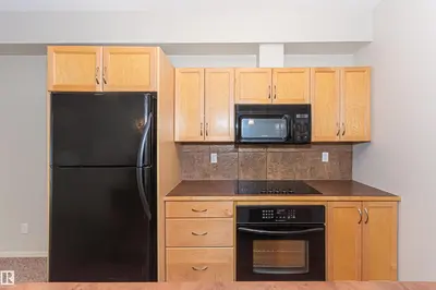 Interior photo 3 of #415 10503 98 AV NW
