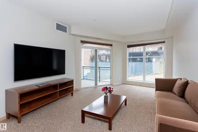 Interior photo 4 of #415 10503 98 AV NW