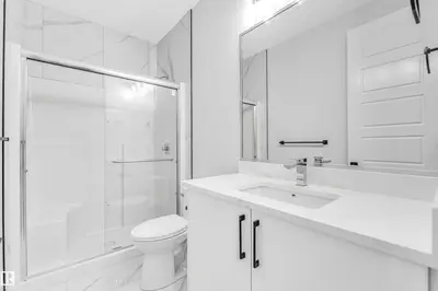 Interior photo 2 of 4313 36 ST