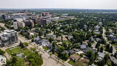 Interior photo 2 of 11819 87 AV NW