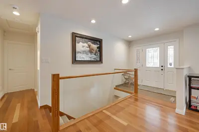Interior photo 3 of 37 VALLEYVIEW CR NW