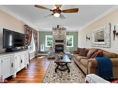 Interior photo 4 of 48114 RGE RD 262