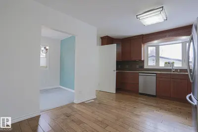Interior photo 4 of 7315 86 AV NW