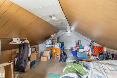 Interior photo 4 of 10186 143 ST NW