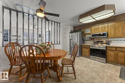 Interior photo 3 of 4015 47 St