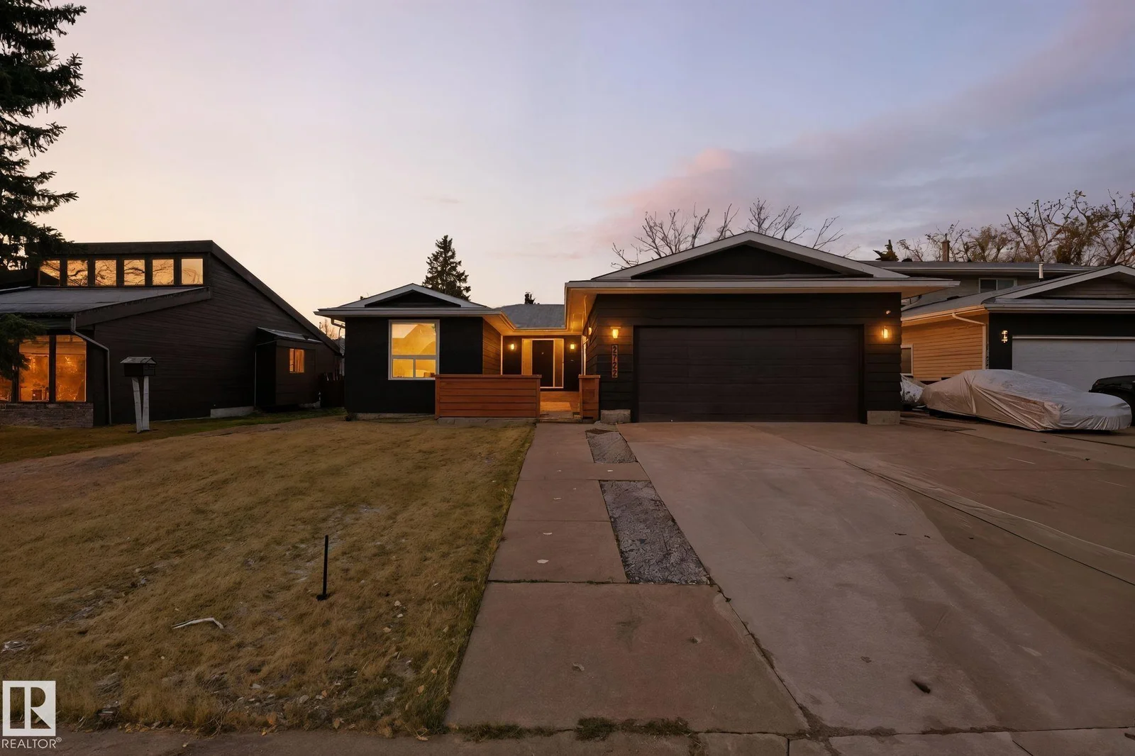 2722 104A ST NW, Edmonton - 5 bedroom Detached Single Family for sale