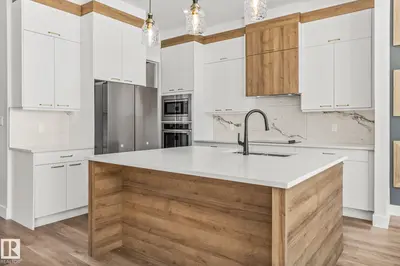 Interior photo 4 of 205 Crystal Creek DR