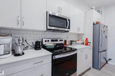 Interior photo 4 of 8149 226A ST NW