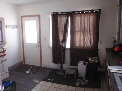 Interior photo 3 of 5118 53 ST