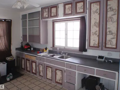 Interior photo 2 of 5118 53 ST