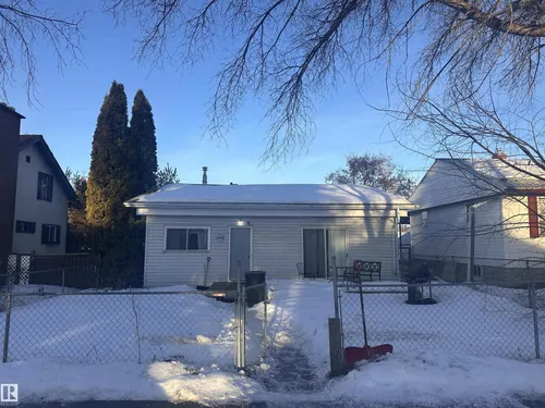 5128 52 ST, Barrhead - $179,000