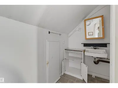 Interior photo 4 of 9513 103 AV NW
