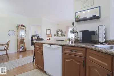 Interior photo 2 of #314 8528 82 AV NW